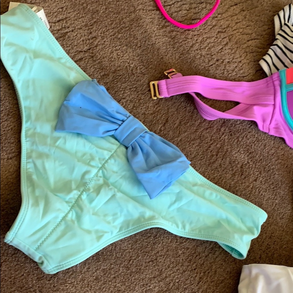 Hollister swim